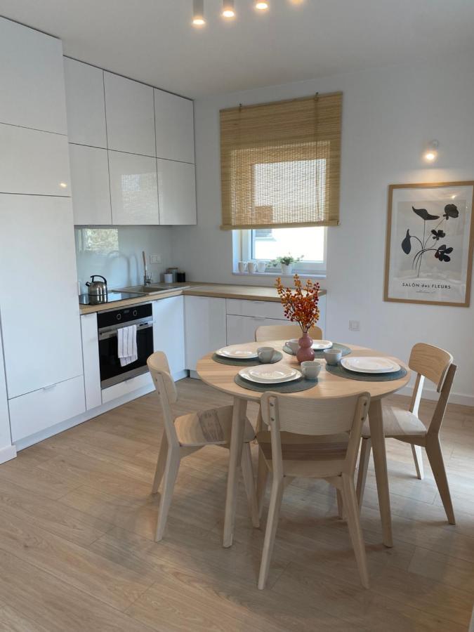 ורשה Metro Szwedzka Apartament Orange מראה חיצוני תמונה