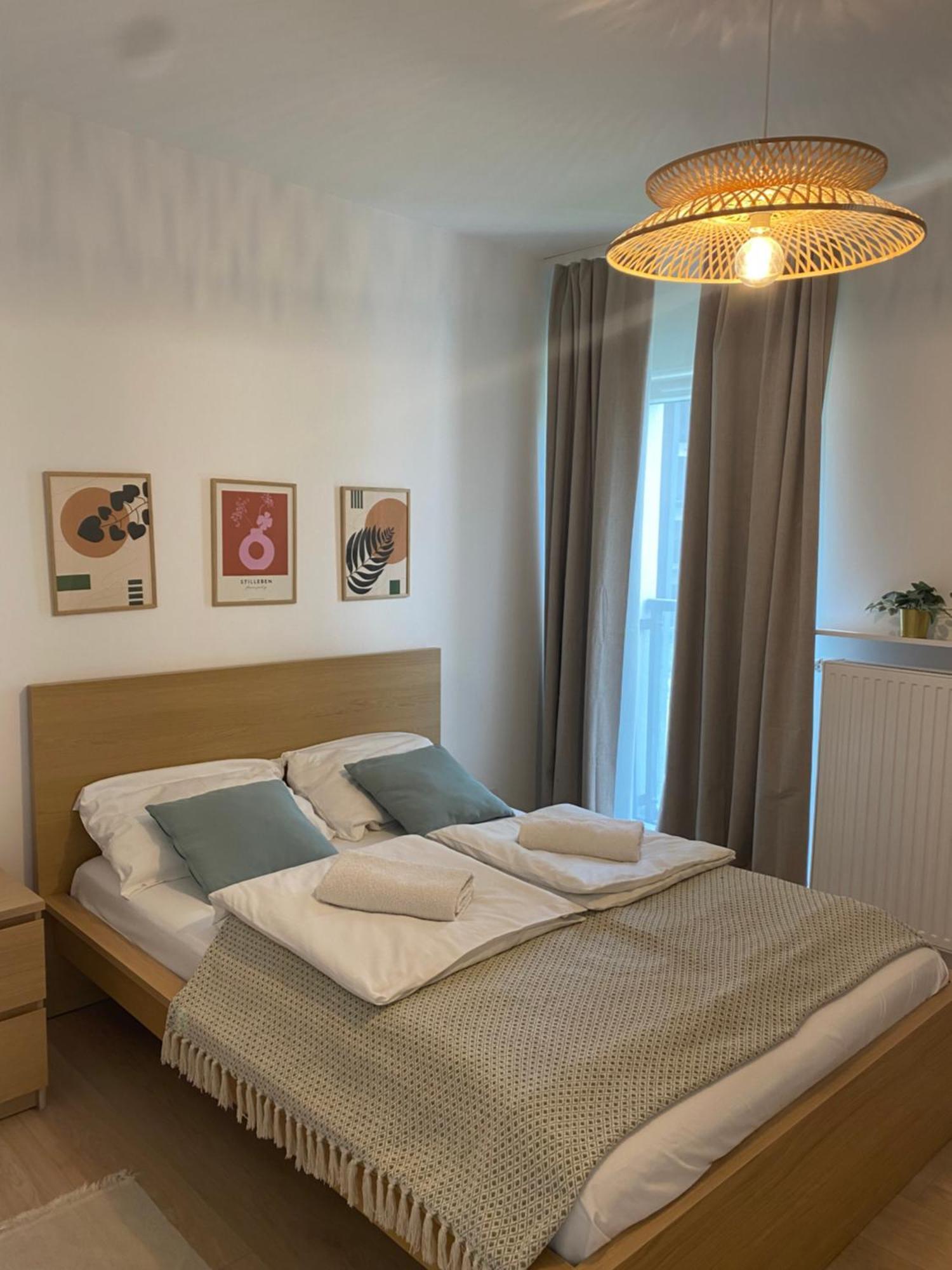 ורשה Metro Szwedzka Apartament Orange מראה חיצוני תמונה